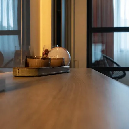 Cosy 2 Rooms Apartment In The Center Of The City Bucarest Esterno foto